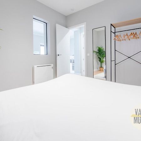 Modern Apt & Cool Interior Design A 20 Metros Del Retiro E1 Madrid Kültér fotó