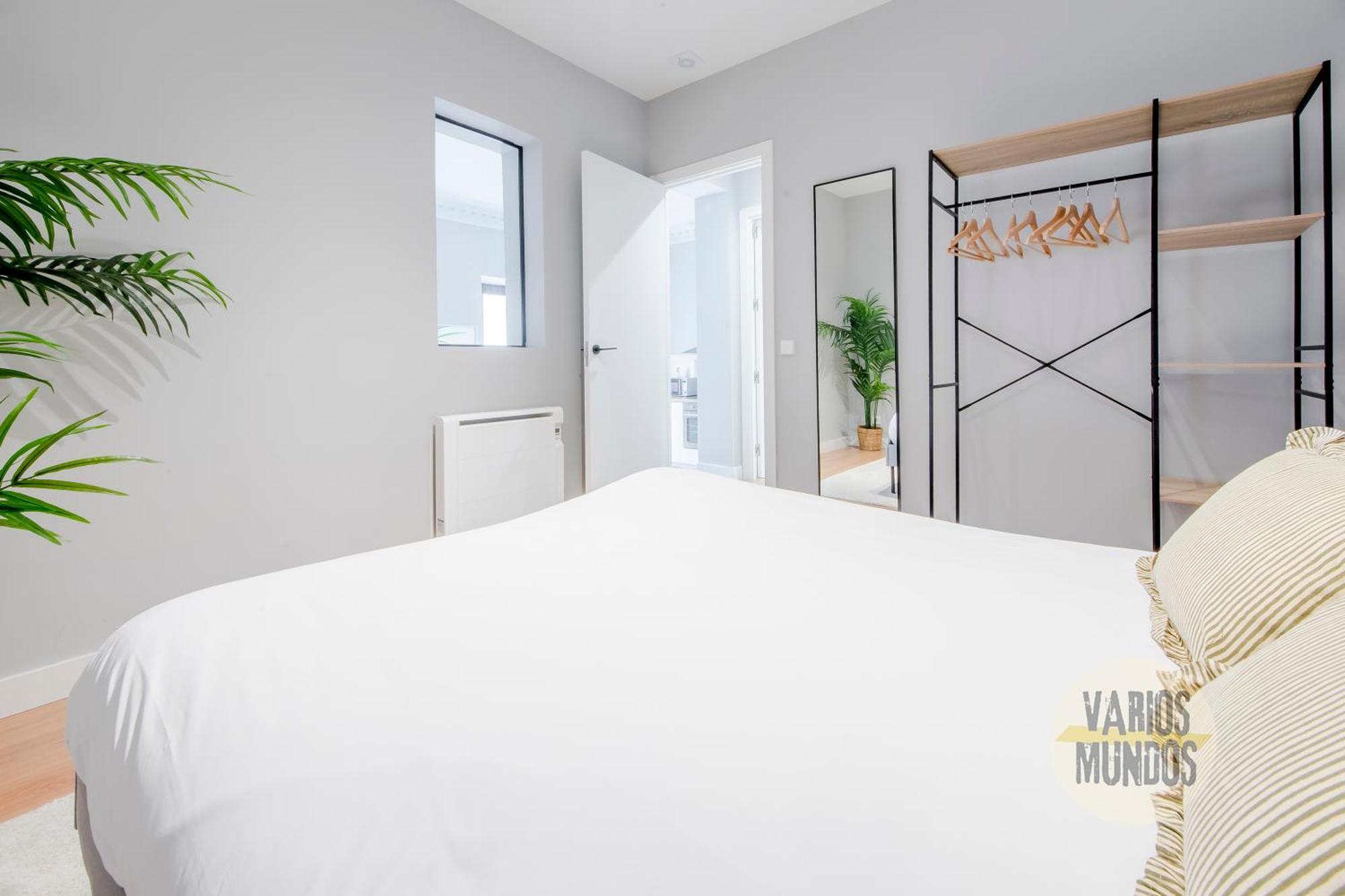 Modern Apt & Cool Interior Design A 20 Metros Del Retiro E1 Madrid Kültér fotó